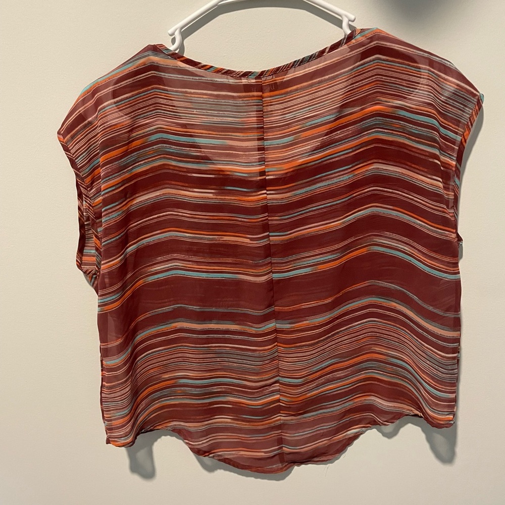 Cropped shirt